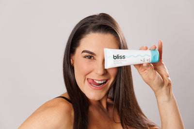 Effortless At-Home Teeth Whitening with Safe Hydrogen Peroxide Solutions