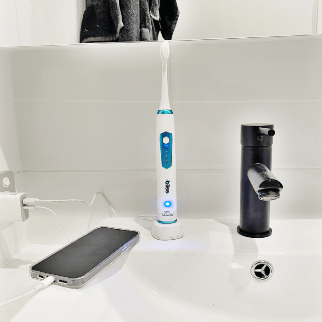 Sonic Whitening Toothbrush Toothbrush Bliss Oral Care   